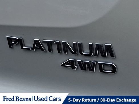Used 2022 Nissan Pathfinder Platinum w/ Cargo Package image 32