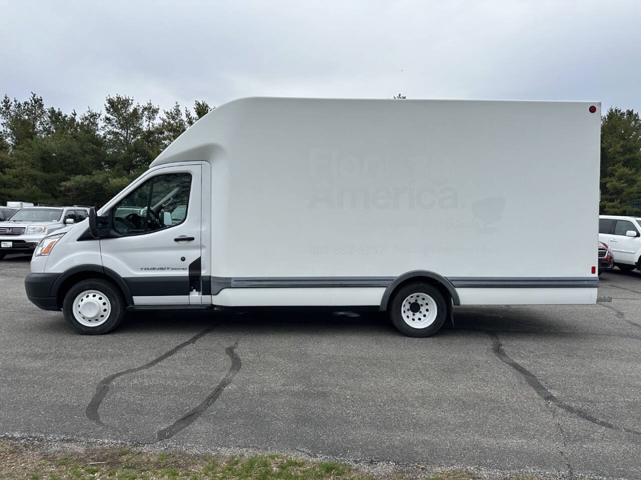 Used 2015 Ford Transit 350 156 DRW w/ Exterior Upgrade Package RWD image 2