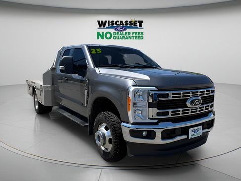 Used 2023 Ford F350 XLT w/ XLT Value Package AWD/4WD image 1