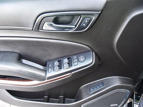 Used 2019 GMC Yukon XL SLT image 15