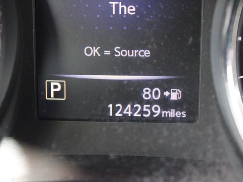 Used 2018 Nissan Rogue Sport SV image 33