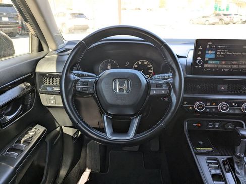 Used 2025 Honda CR-V EX-L image 16