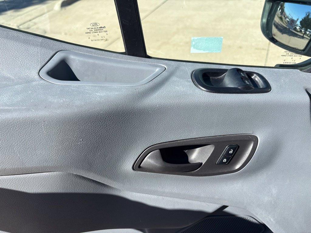 Used 2016 Ford Transit 250 148 Medium Roof RWD image 21