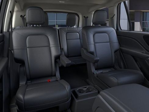 New 2025 Lincoln Aviator 2WD image 11