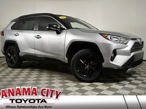 Used 2020 Toyota RAV4 XSE image 1