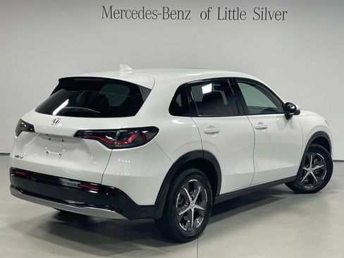 Used 2023 Honda HR-V EX-L image 6