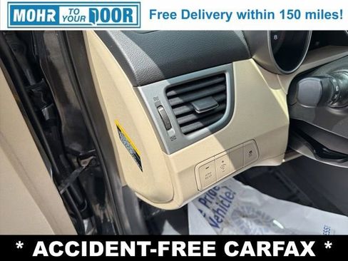 Used 2015 Hyundai Elantra SE w/ Option Group 02 FWD image 13