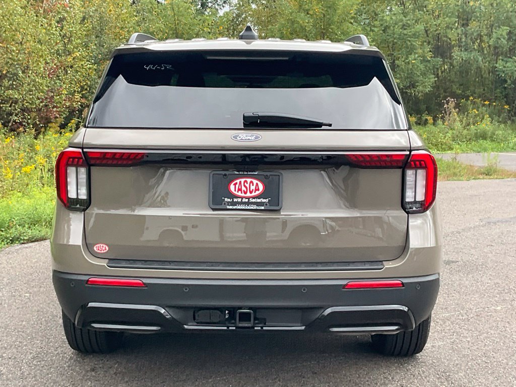 New 2027 Ford Explorer ST-Line AWD/4WD image 24