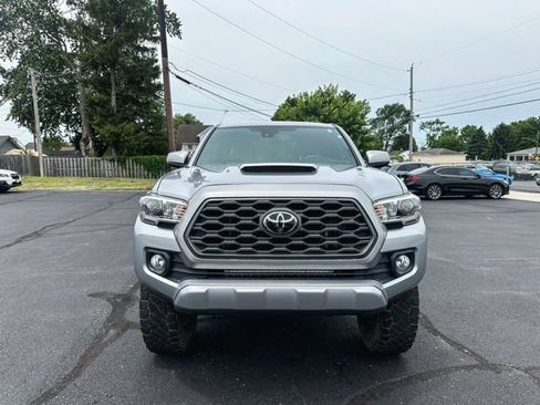 Used 2021 Toyota Tacoma TRD Sport AWD/4WD image 2