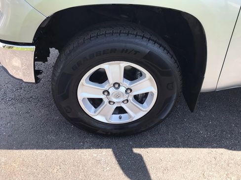 Used 2021 Toyota Tundra SR5 AWD/4WD image 44