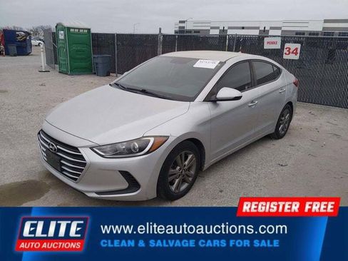 Used 2018 Hyundai Elantra SEL image 3