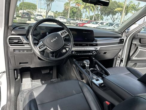Used 2024 Kia Telluride S FWD image 35