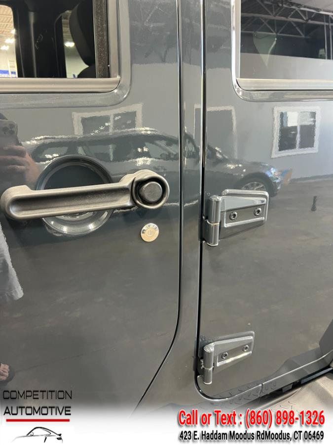 Used 2018 Jeep Wrangler Unlimited Sport S AWD/4WD image 22