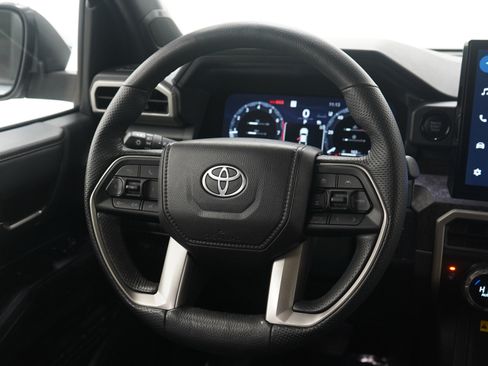 Used 2024 Toyota Tacoma Limited image 16