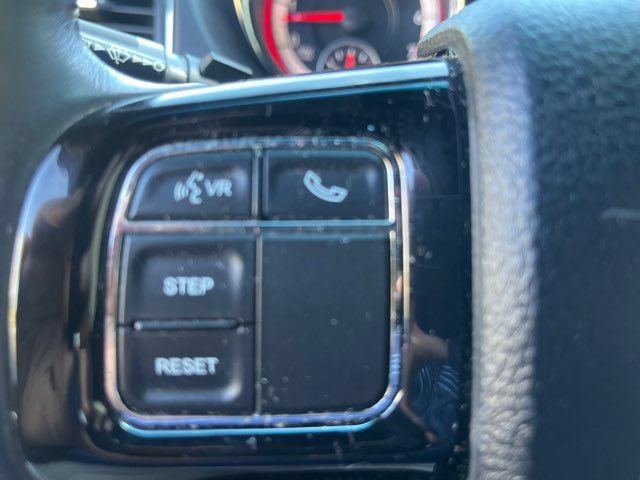 Used 2017 Dodge Grand Caravan SXT FWD image 11