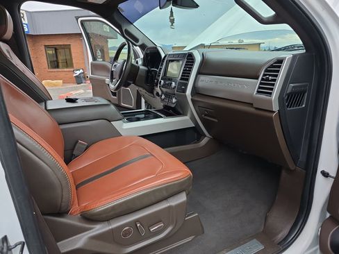 Used 2019 Ford F250 King Ranch w/ King Ranch Ultimate Package AWD/4WD image 32