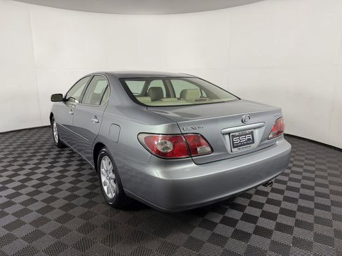 Used 2004 Lexus ES 330 image 10