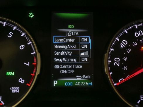 Used 2022 Toyota RAV4 XLE w/ Convenience Package AWD/4WD image 39