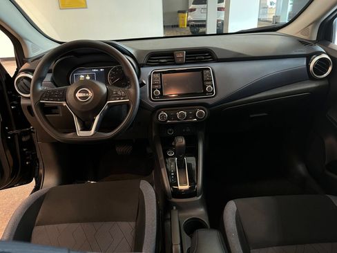 Used 2025 Nissan Versa SV FWD image 32
