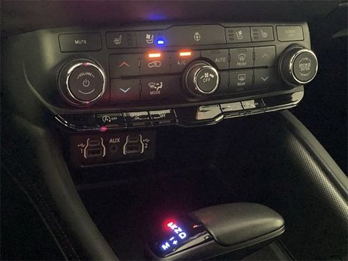 Used 2024 Dodge Durango GT image 23