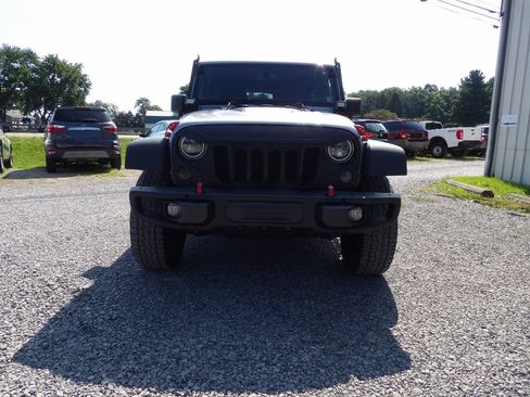 Used 2017 Jeep Wrangler Unlimited Rubicon AWD/4WD image 2