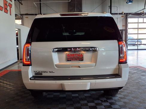 Used 2018 GMC Yukon XL Denali w/ Denali Ultimate Package image 5