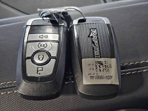 Used 2024 Ford Bronco Raptor w/ Interior Carbon Fiber Pack 6 AWD/4WD image 41