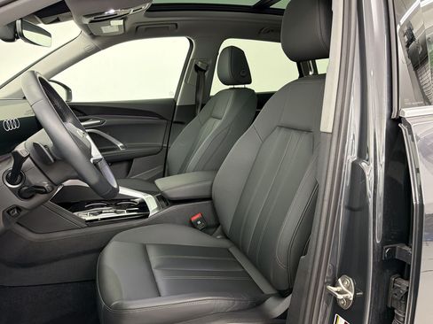 Certified 2025 Audi Q5 Premium w/ Convenience Package AWD/4WD image 5