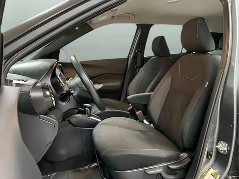 Used 2019 Nissan Kicks SV FWD image 10