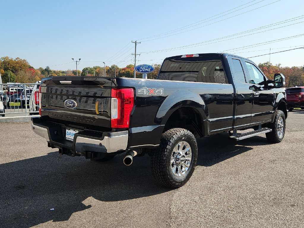 Used 2019 Ford F250 XLT w/ XLT Premium Package AWD/4WD image 6