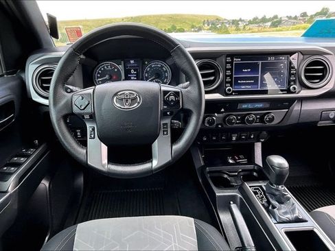 Used 2023 Toyota Tacoma TRD Sport w/ Advanced Technology Package AWD/4WD image 9