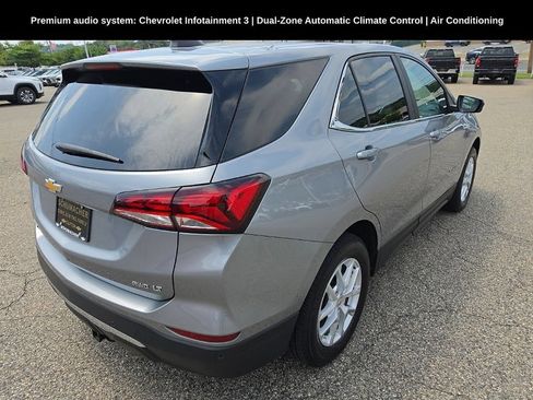 Used 2023 Chevrolet Equinox LT AWD/4WD image 3