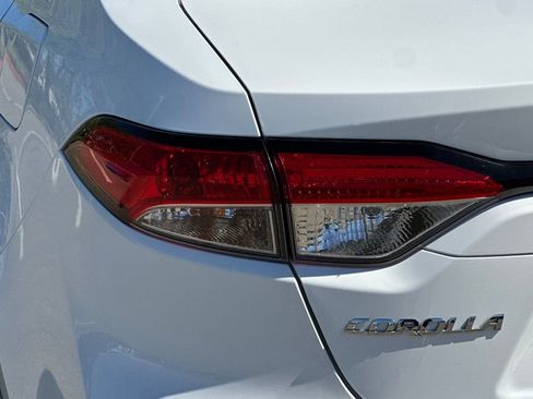 Used 2023 Toyota Corolla LE image 46