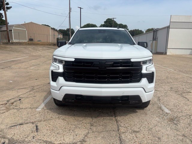 Used 2025 Chevrolet Silverado 1500 RST AWD/4WD image 2