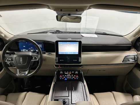 Used 2020 Lincoln Navigator L Reserve w/ Luxury Package AWD/4WD image 14