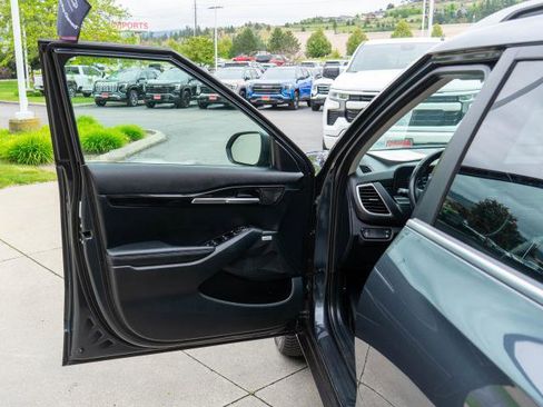 Certified 2025 Kia Seltos SX w/ SX Sunroof Package AWD/4WD image 16