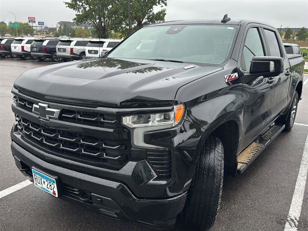 Used 2024 Chevrolet Silverado 1500 RST w/ Convenience Package II AWD/4WD image 6
