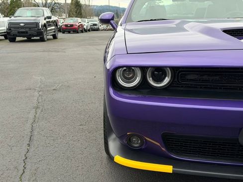 Used 2023 Dodge Challenger GT w/ Plus Package image 8