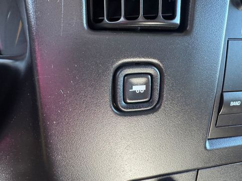 Used 2012 Chevrolet Express 3500 image 12