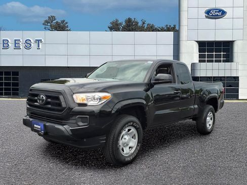 Used 2022 Toyota Tacoma SR RWD image 1