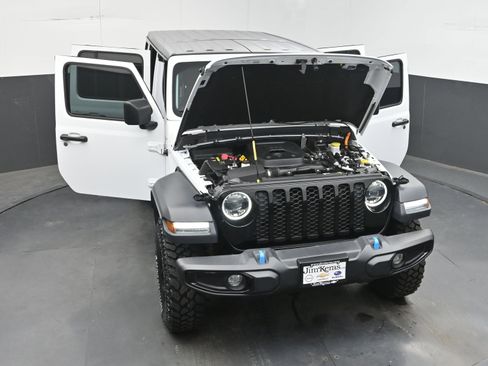 Used 2023 Jeep Wrangler Unlimited w/ 8.4" Radio Group AWD/4WD image 43