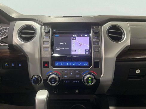 Used 2014 Toyota Tundra Limited w/ Limited Premium Package image 25