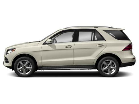 Used 2019 Mercedes-Benz GLE 400 4MATIC image 6