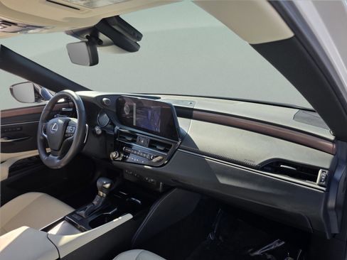 Used 2025 Lexus ES 350 w/ Premium Package image 29