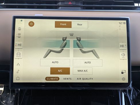 New 2026 Land Rover Range Rover Sport Dynamic SE image 14