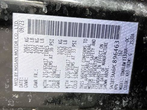 Used 2023 Nissan Rogue S image 16