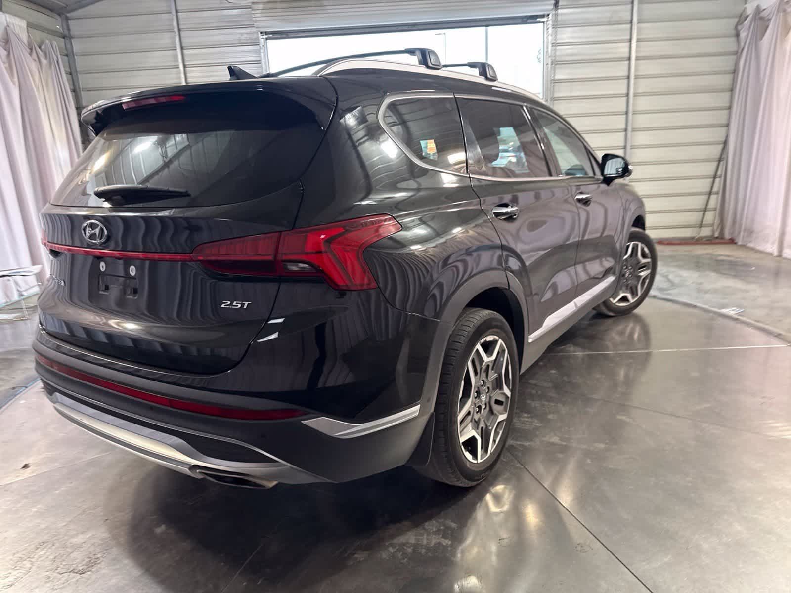 Used 2023 Hyundai Santa Fe Limited FWD image 5