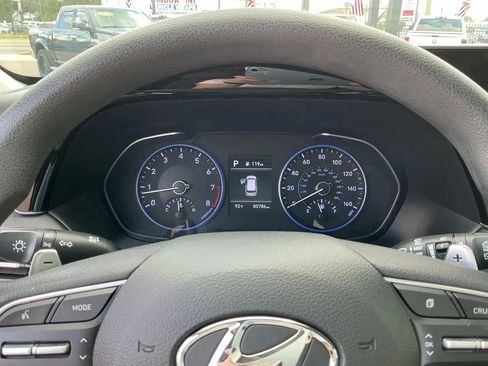Used 2020 Hyundai Palisade SE FWD image 16