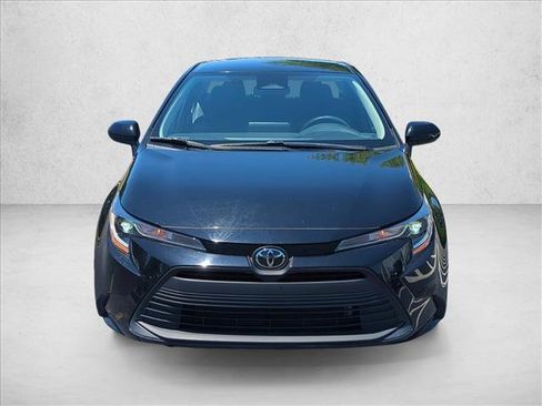Certified 2024 Toyota Corolla LE FWD image 2