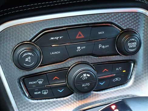 Used 2016 Dodge Challenger SRT Hellcat RWD image 21